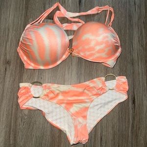 Victoria Secret Peach and cream bikini size 36 D top and Medium bottoms